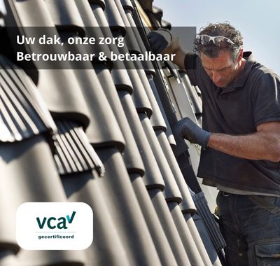 Dakdekker aan het werk